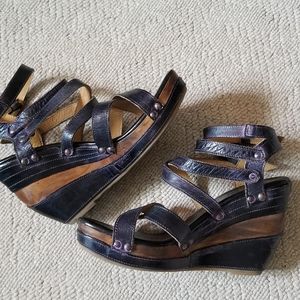Bedstu Juliana Sandals
